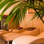 斯图本法尔酒店 3*